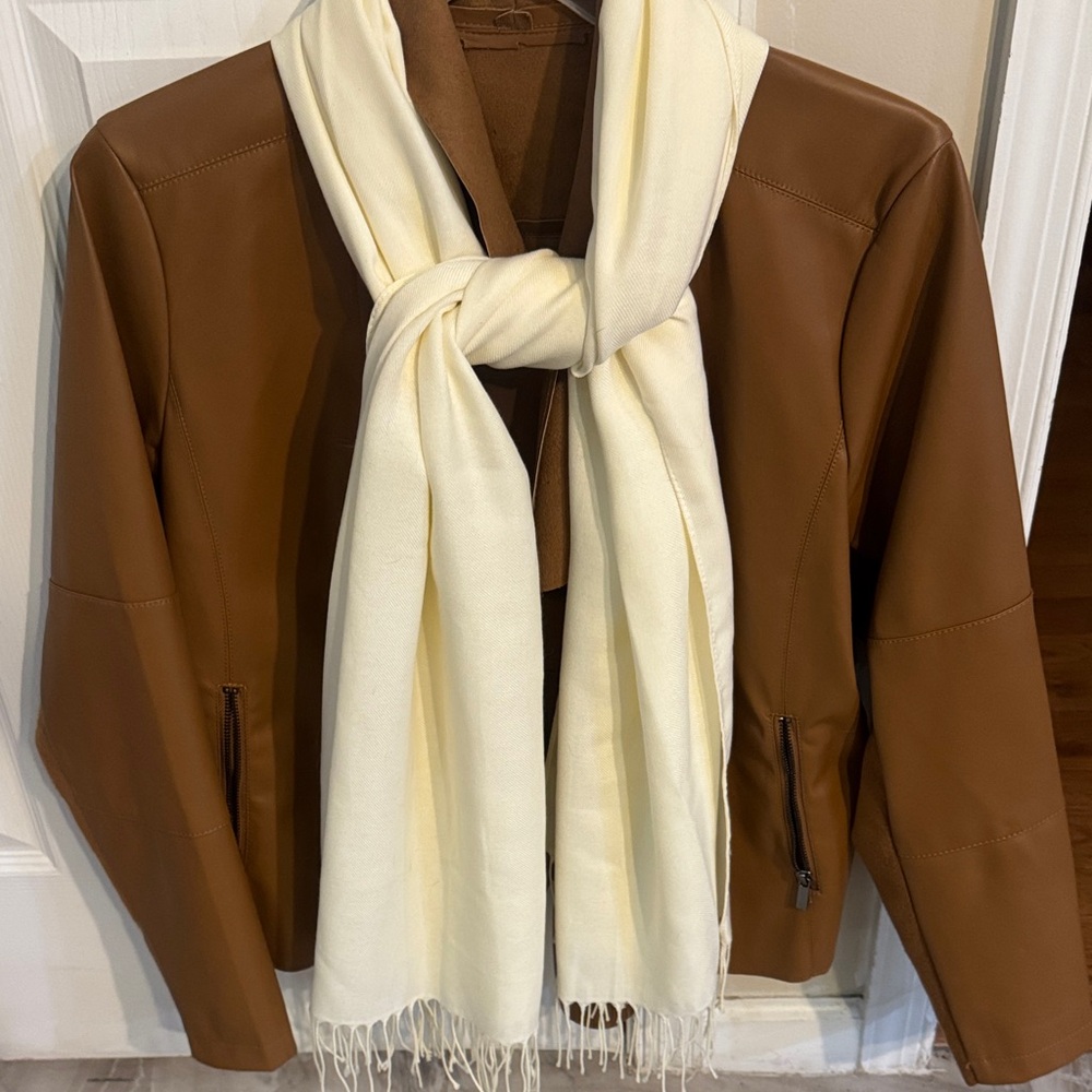 Italian 100% cashmere scarf